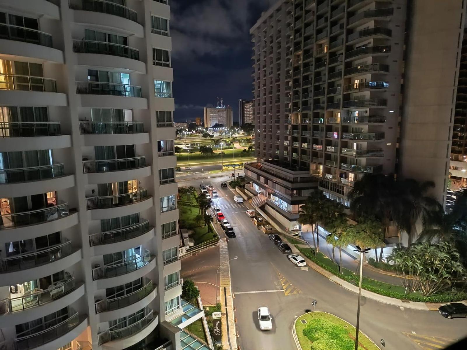 Hotel Grand Mercure Flat Particular Com Varanda, Garagem E Wi-Fi Brasília Eksteriør billede