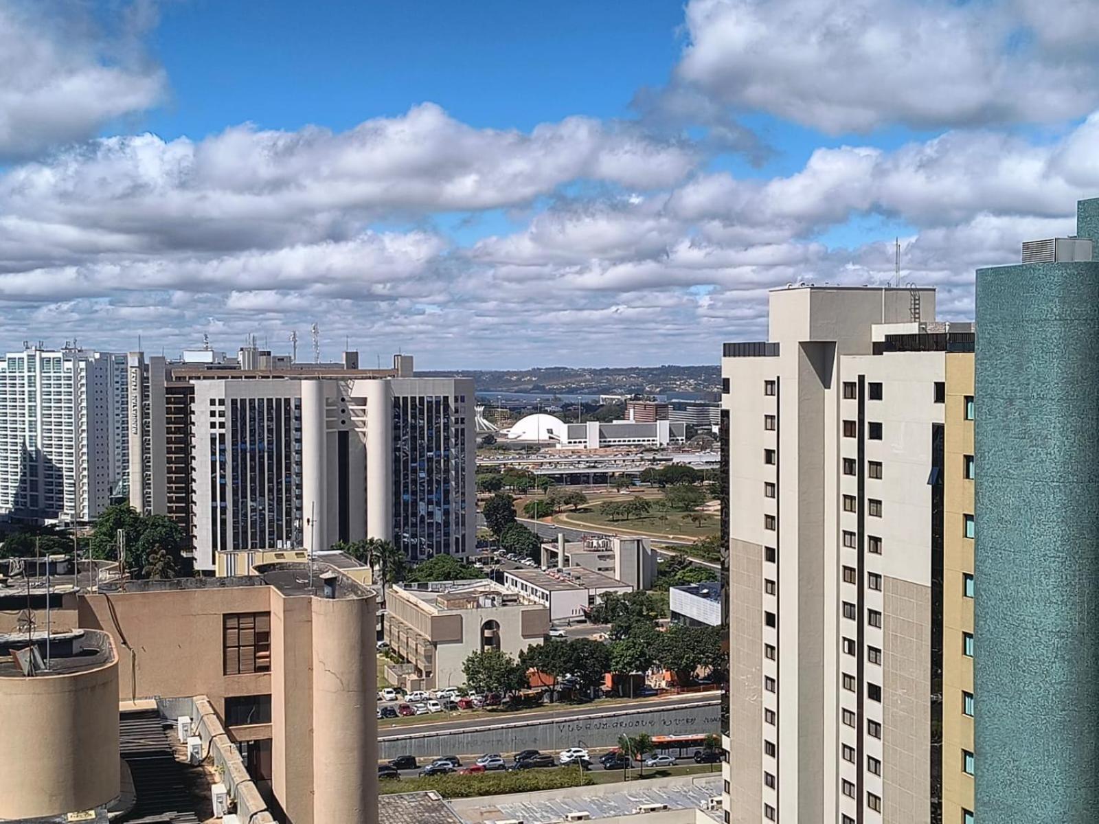 Hotel Grand Mercure Flat Particular Com Varanda, Garagem E Wi-Fi Brasília Eksteriør billede